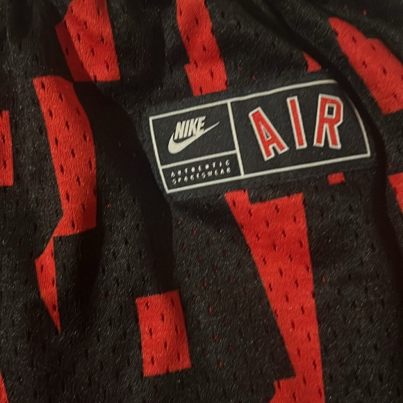 EUC Nike Air shorts - Picture 6 of 6